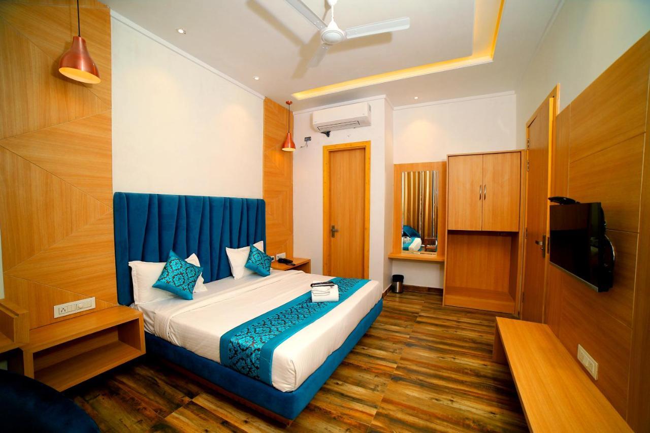 Hotel Diamond View Амритсар Экстерьер фото