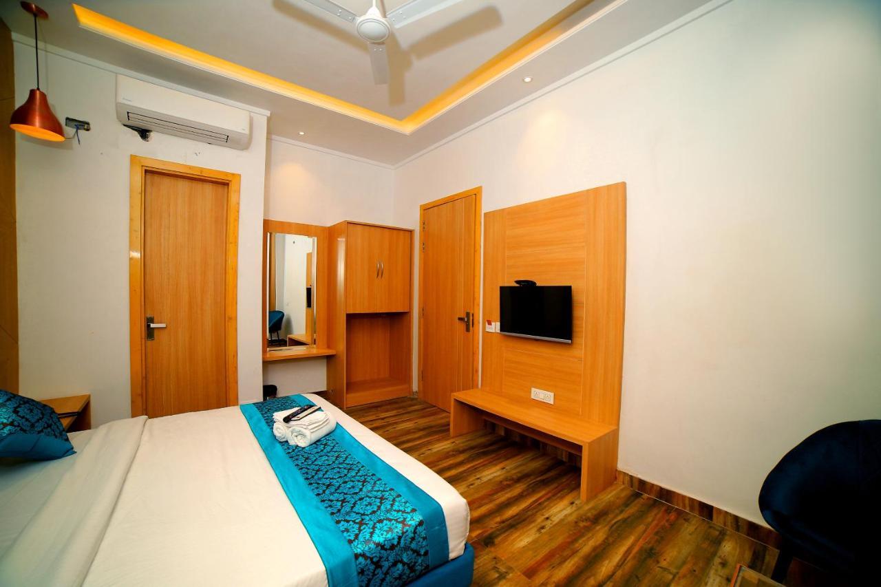 Hotel Diamond View Амритсар Экстерьер фото